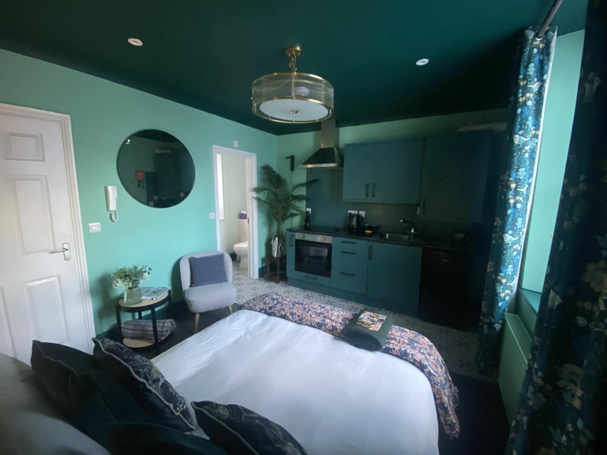 Number Two Russell House Tavistock Devon Διαμέρισμα Εξωτερικό φωτογραφία
